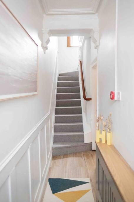 Charming 3 Bedroom Belfast Townhouse Exterior foto